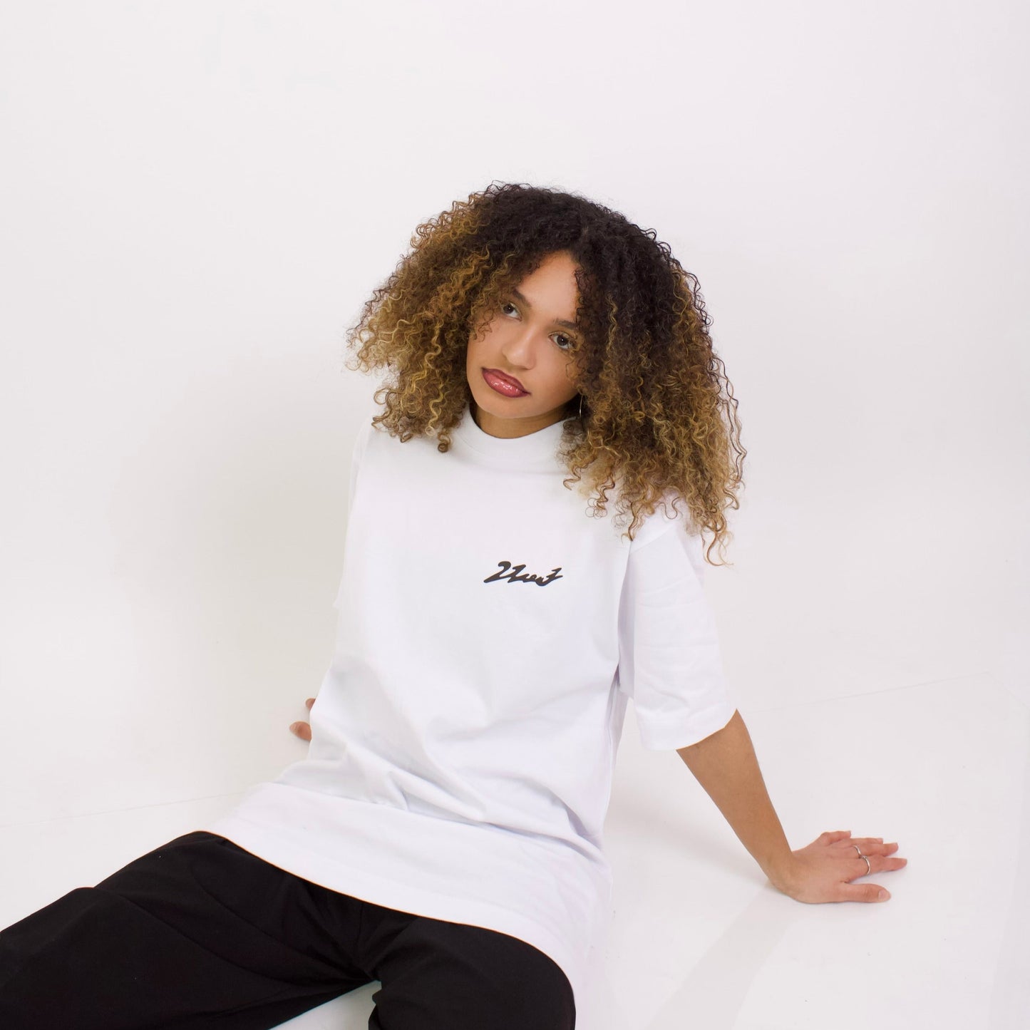 PEACE TEE